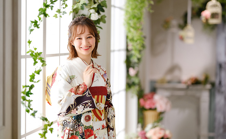 成人式の振袖レンタル・記念撮影はらかんスタジオで