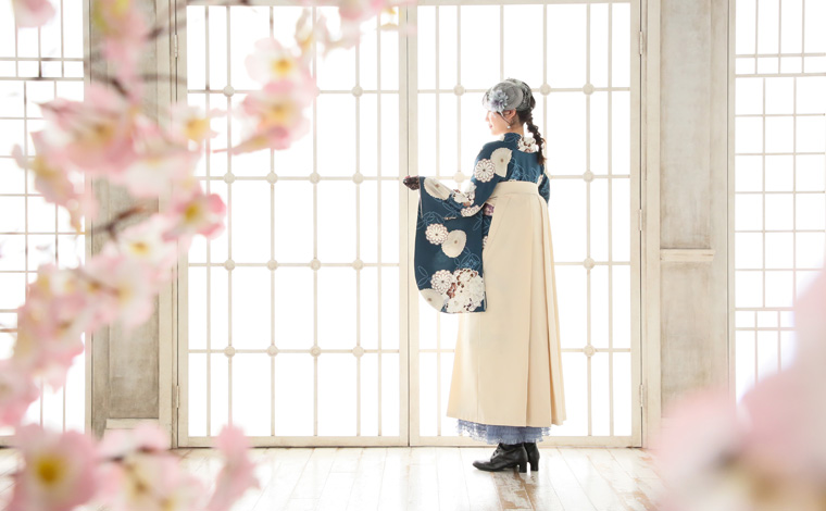 袴には草履?ブーツ?